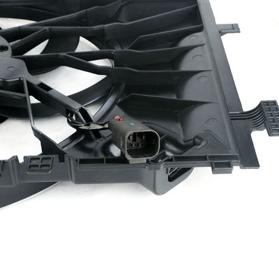 Arabalar için 600W Elektrikli Radyatör Fanları Mercedes Benz W203 A2035001693 A2035001793 A2035000493